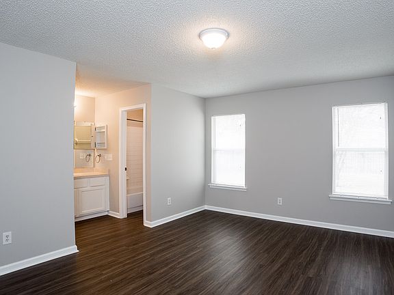 5th image of 7953 Jacques Dr