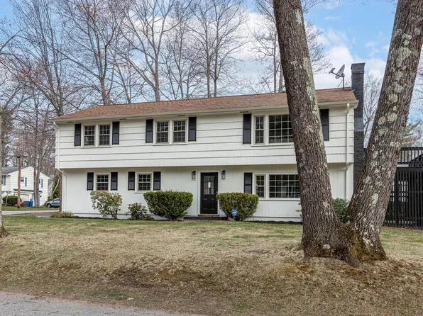 16 Heather Road, Portland, ME 04103