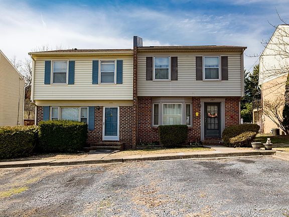 2nd image of 205 Wakefield Pl