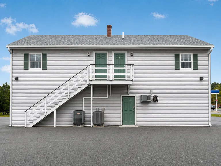 1560 Atlantic Hwy #2 — Photo 6
