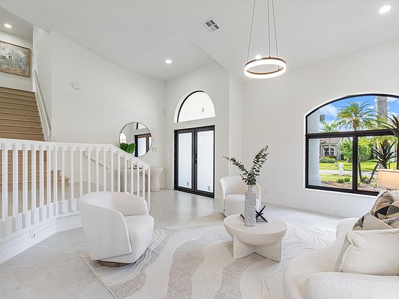 4th image of 19628 BISCAYNE BAY Drive
