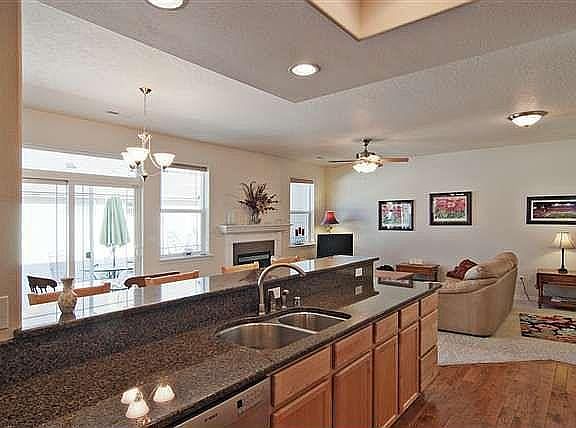 3rd image of 629 SE Kiwanis Dr