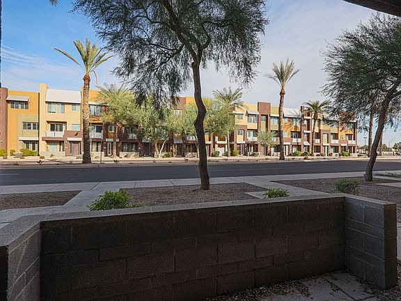 4th image of 6605 93rd Ave #1063