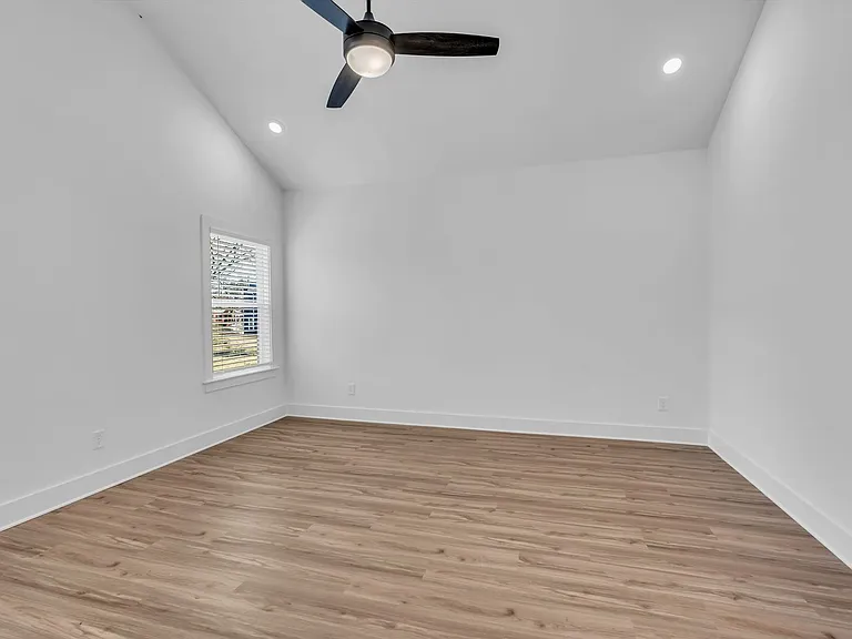 3803 Dr Walter S Davis Blvd — Photo 31
