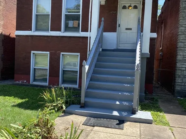 3232 Osceola St, Saint Louis, MO 63111