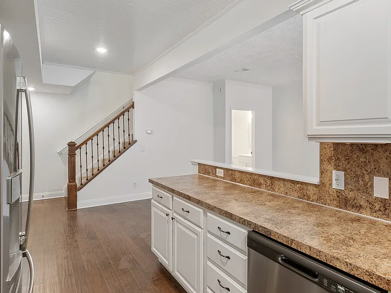 Fieldstone Apartments — Photo 22