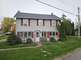 W346N5305 Elm Ave, Okauchee, WI 53069