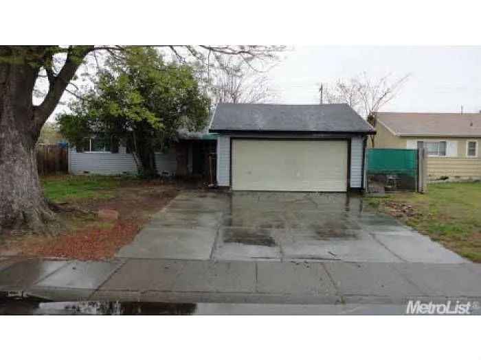 2142 60th Ave photo 1