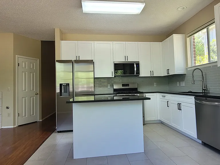 5909 Rickerhill Ln — Photo 8