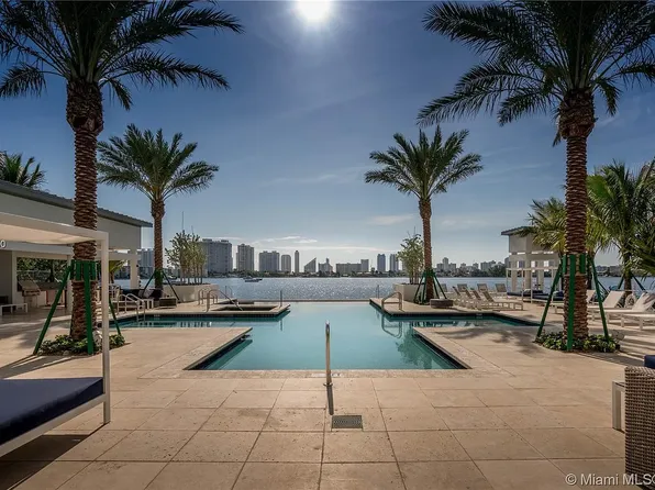 17301 Biscayne Blvd, Aventura, FL