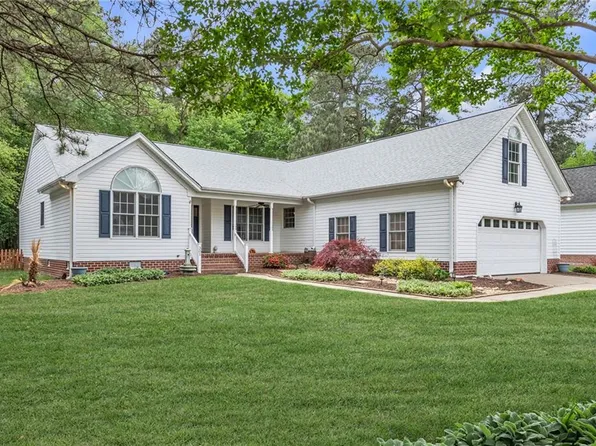 301 Sommerville Way, Seaford, VA 23696