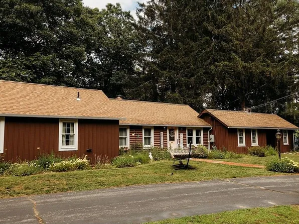 176 Arcadia Rd, Hope Valley, RI 02832