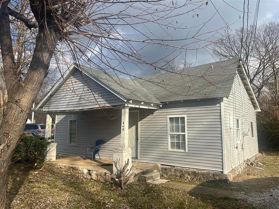 1st image of 1604 Johnson Dr