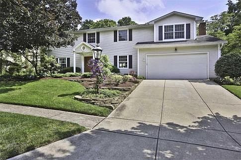 1st image of 479 Greenglade Ave