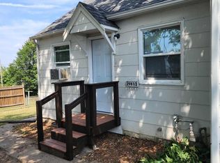 298 22nd Ave SW #1/2, Cedar Rapids, IA 52404