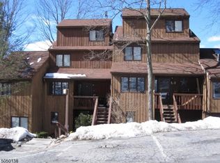 4 Village Way UNIT 2, Vernon, NJ 07462
