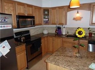 534 High Meadow Ct, Bristol, RI 02809