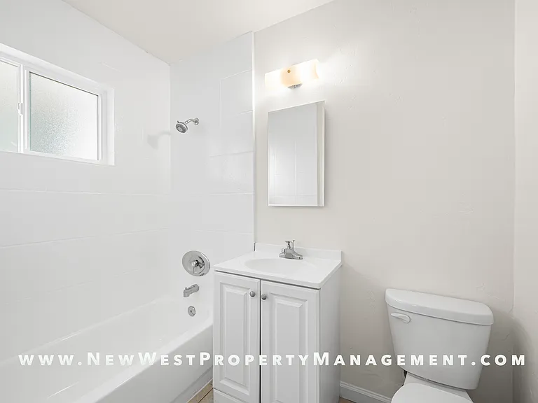 547 22nd St — Photo 19