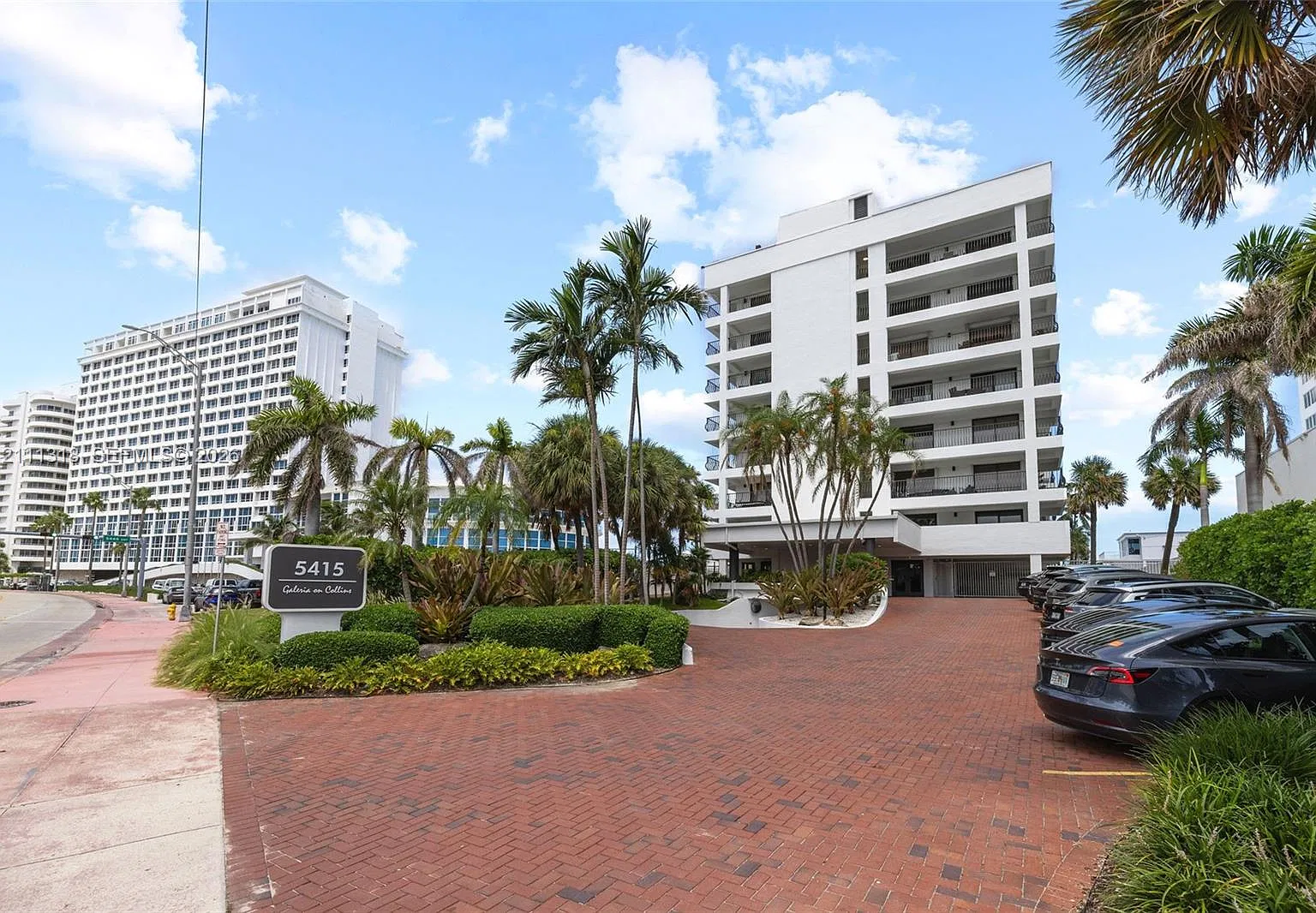 Galeria Condo — Photo 1