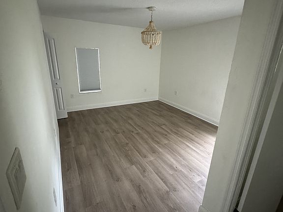 4th image of 1532 27th Ave N