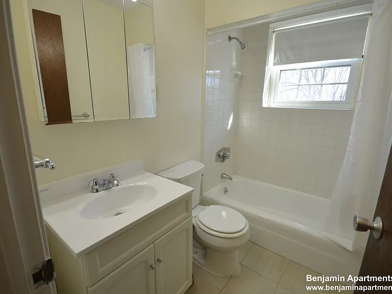 8 Brattle Dr #8 — Photo 10