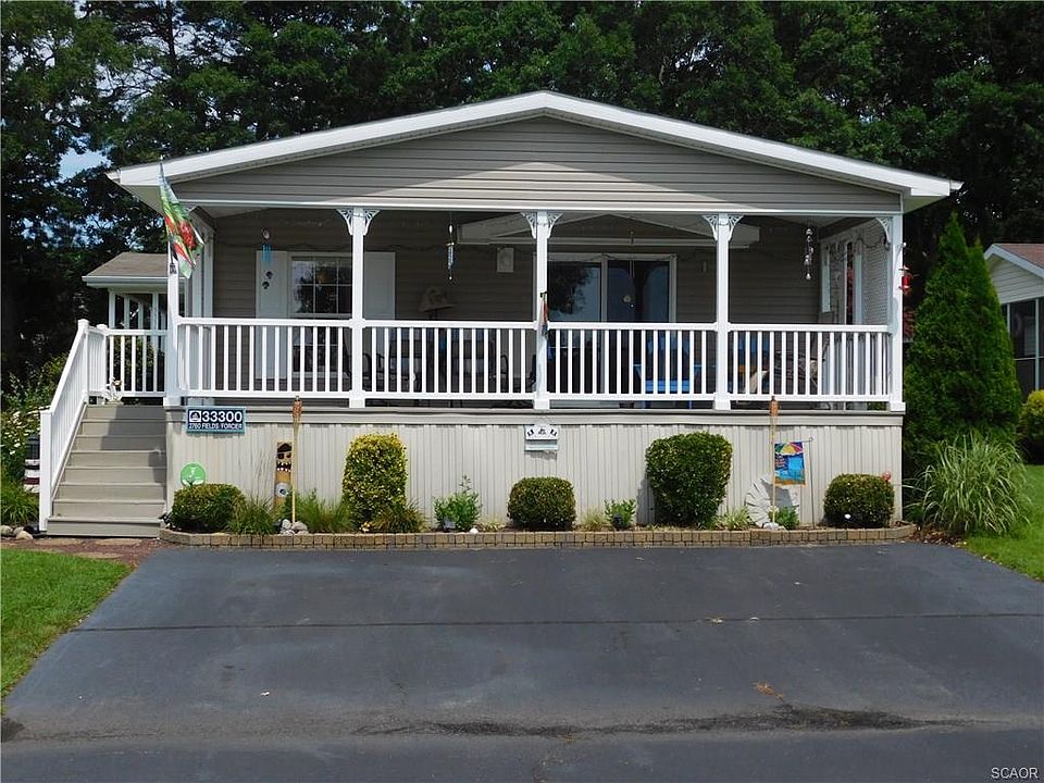 1st image of 33300 Lakeshore Cir