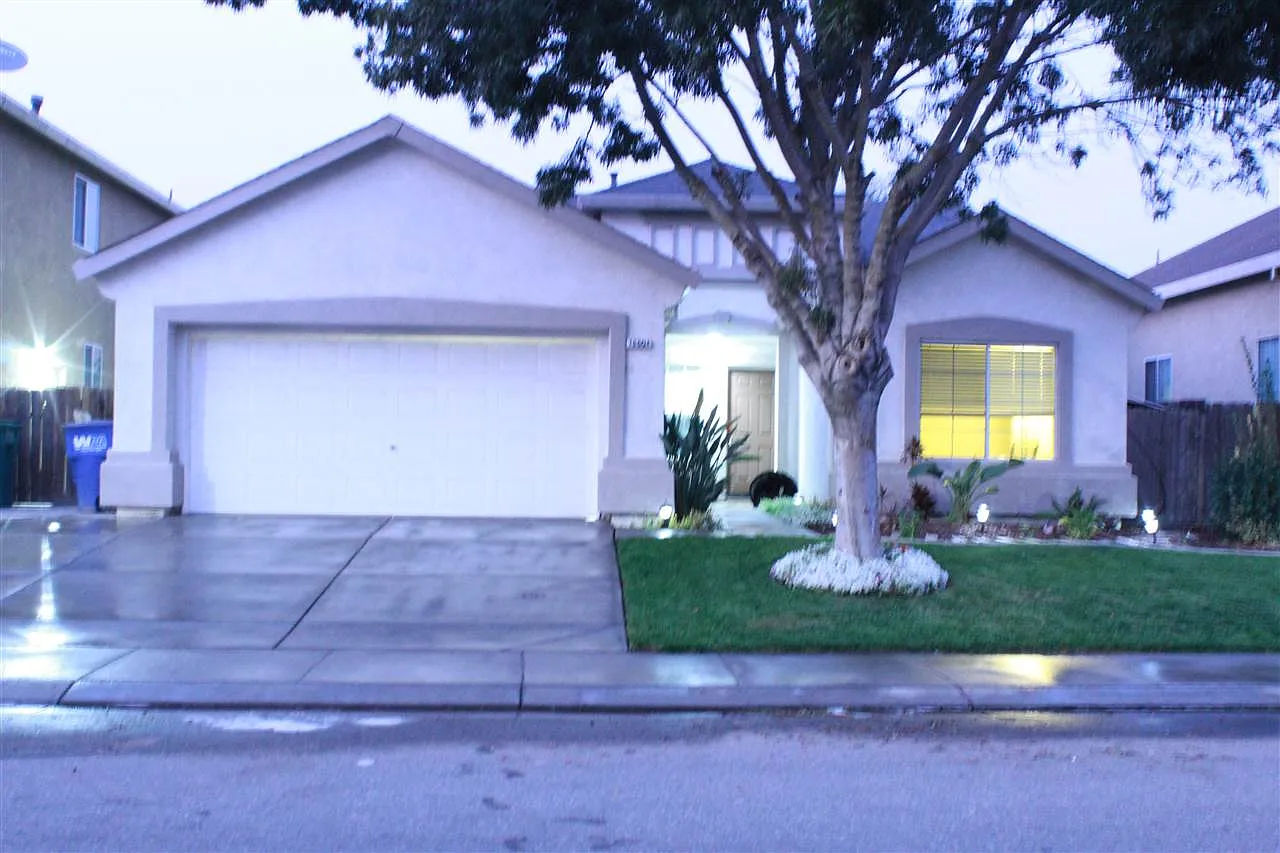 16604 Everton St photo 1