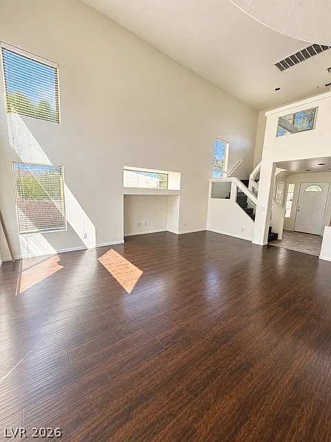 4 bed, 2.5 bath, 1662 sqft, $2,500 — Photo 4