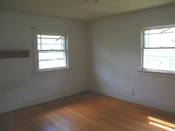 4th image of 3407 Fawcett Ave