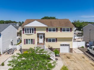 11 Homewood Dr, Brick, NJ 08723