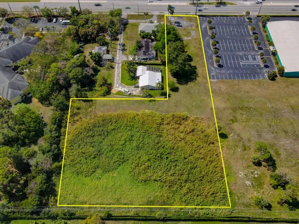 3336 S Jog Road, Greenacres, FL 33467