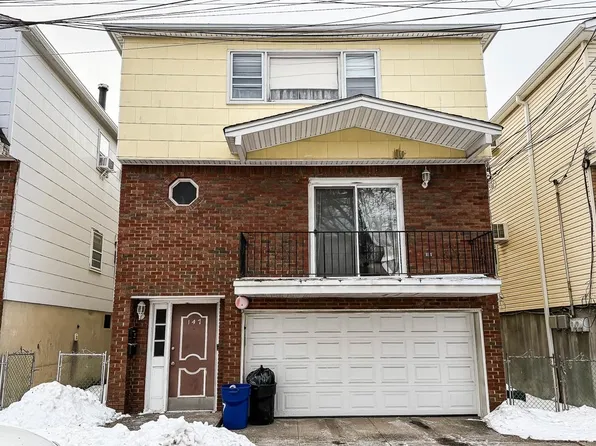 147 Beacon Avenue image 1 of 3