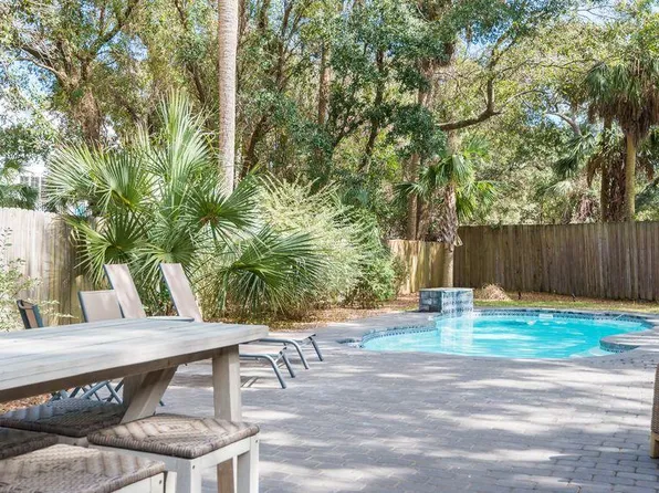 (undisclosed Address), Isle Of Palms, SC 29451