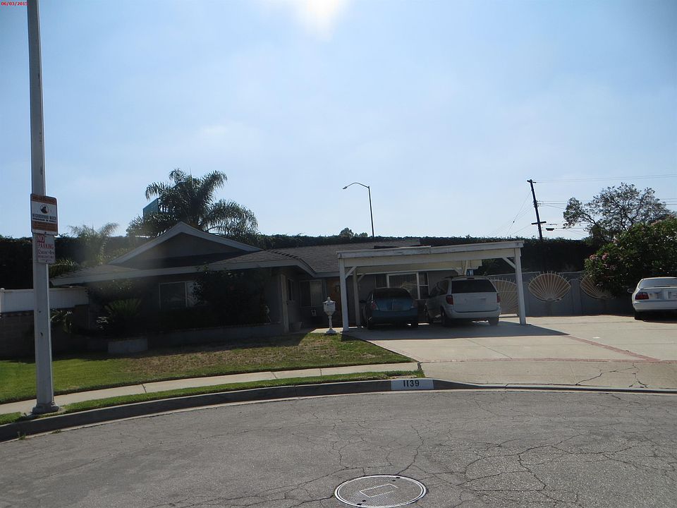1st image of 1139 Latchford Ave