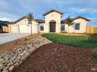 11802 Pendulum Dr, Bakersfield, CA 93306