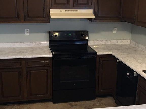 3rd image of 3024 Montana Ave #3
