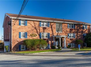 4080 Post Rd APT 10, Warwick, RI 02886