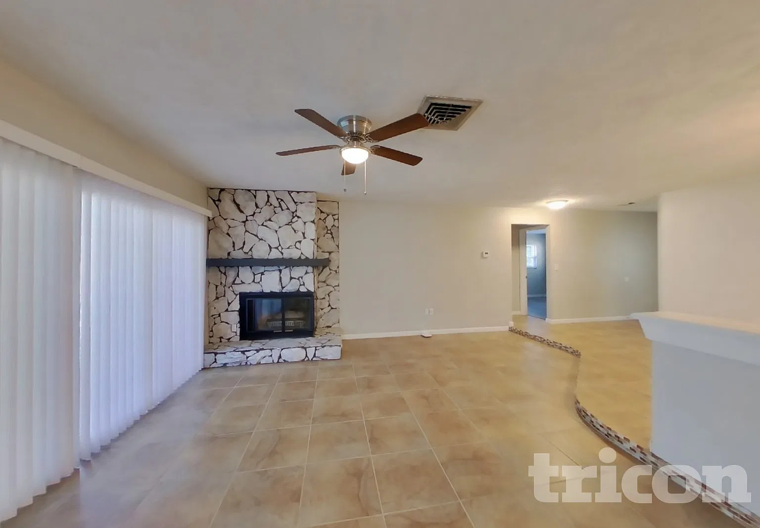 609 Linda Court Palm Harbor FL — Photo 4