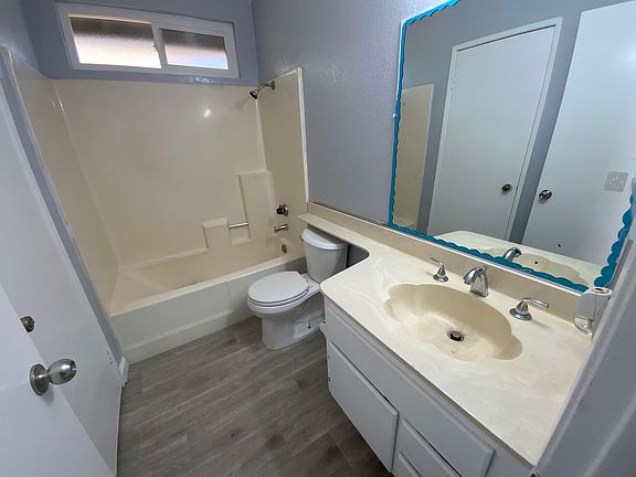 2nd image of 1770 Eucalyptus St