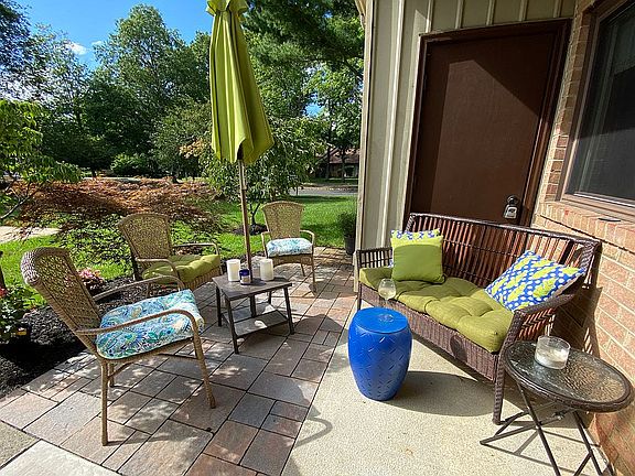 Rare find front patio 