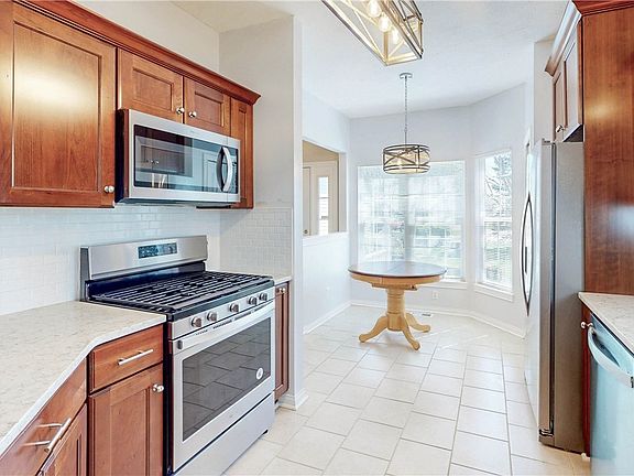 2nd image of 8508 Waterside Dr