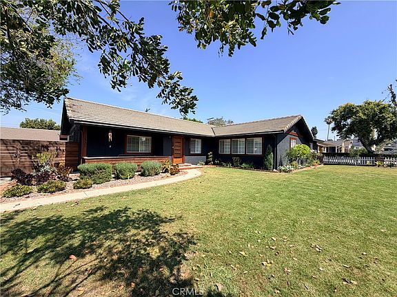 3rd image of 1721 E Ruddock St