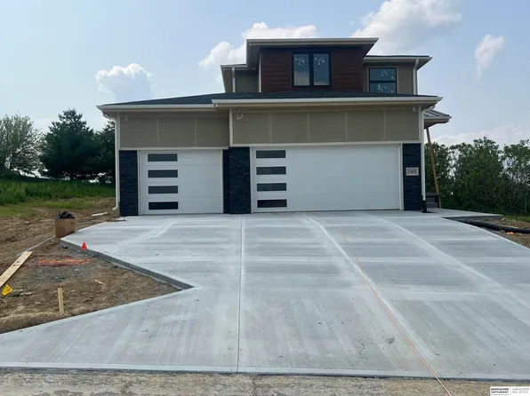 11605 Potter St, Omaha, NE 68142