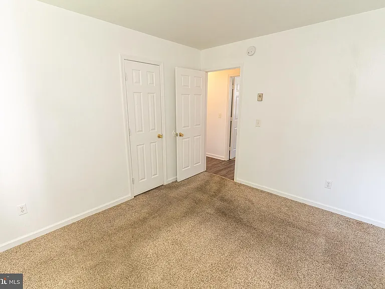 30704 Hampden Ave — Photo 18