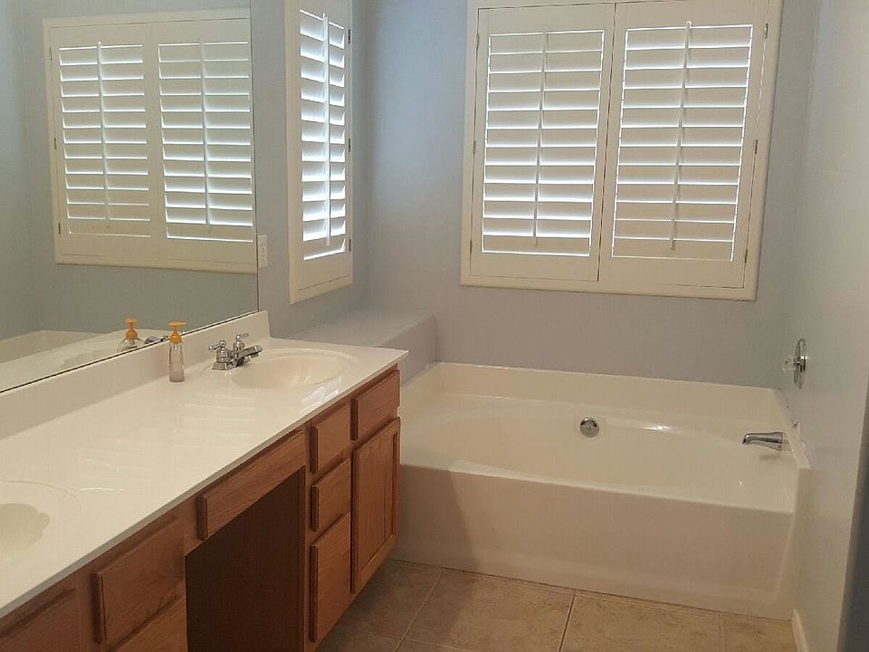 Master bath 2