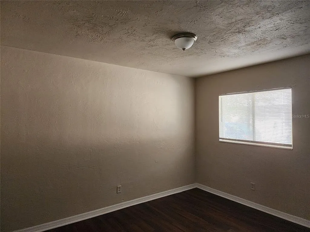1 bed, 1.0 bath, 550 sqft, $1,250 — Photo 4