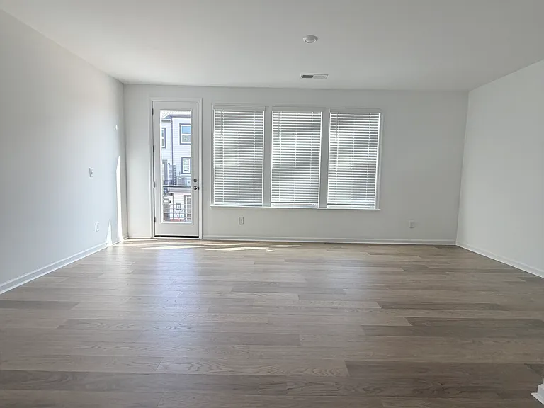 3009 Rexton Ln — Photo 12