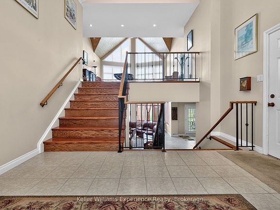 5th image of 81 Silver Birch Cres