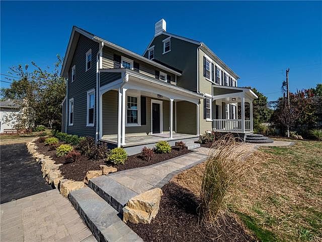 2nd image of 502 Red Barn Dr