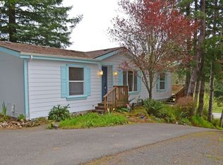 678 N 8th St, Lakeside, OR 97449